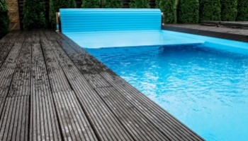 Coperture automatiche per piscine: comfort e sicurezza in un solo gesto