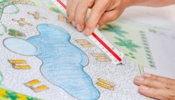 Guida alla realizzazione della piscina perfetta: tipologie, costi e vantaggi