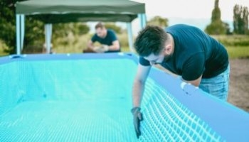 Bucatura nella piscina? Ecco come risolvere il problema facilmente