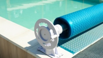Coperture per piscine : scegli la soluzione perfetta per te